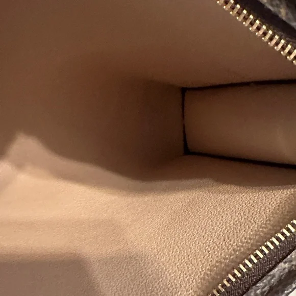 Louis Vuitton Monogram Toiletry Bag in Brown - Picture 11 of 16
